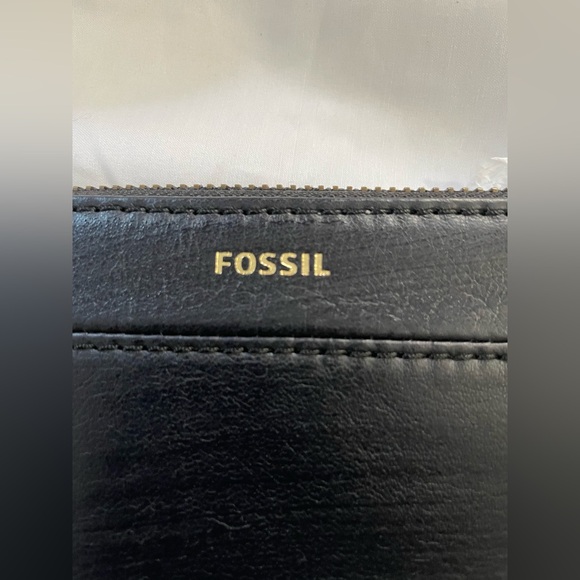 Jori RFID Zip Clutch Fossil midnight navy Leather Wristlet multi compartments - Picture 3 of 13